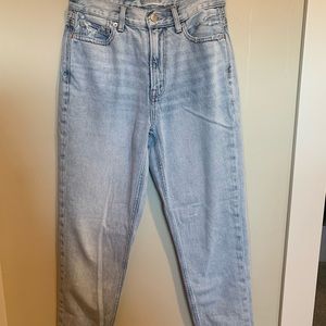 American Eagle Mom Jeans